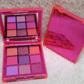 Huda Beauty Neon Obsessions Eyeshadow Palette - Pink